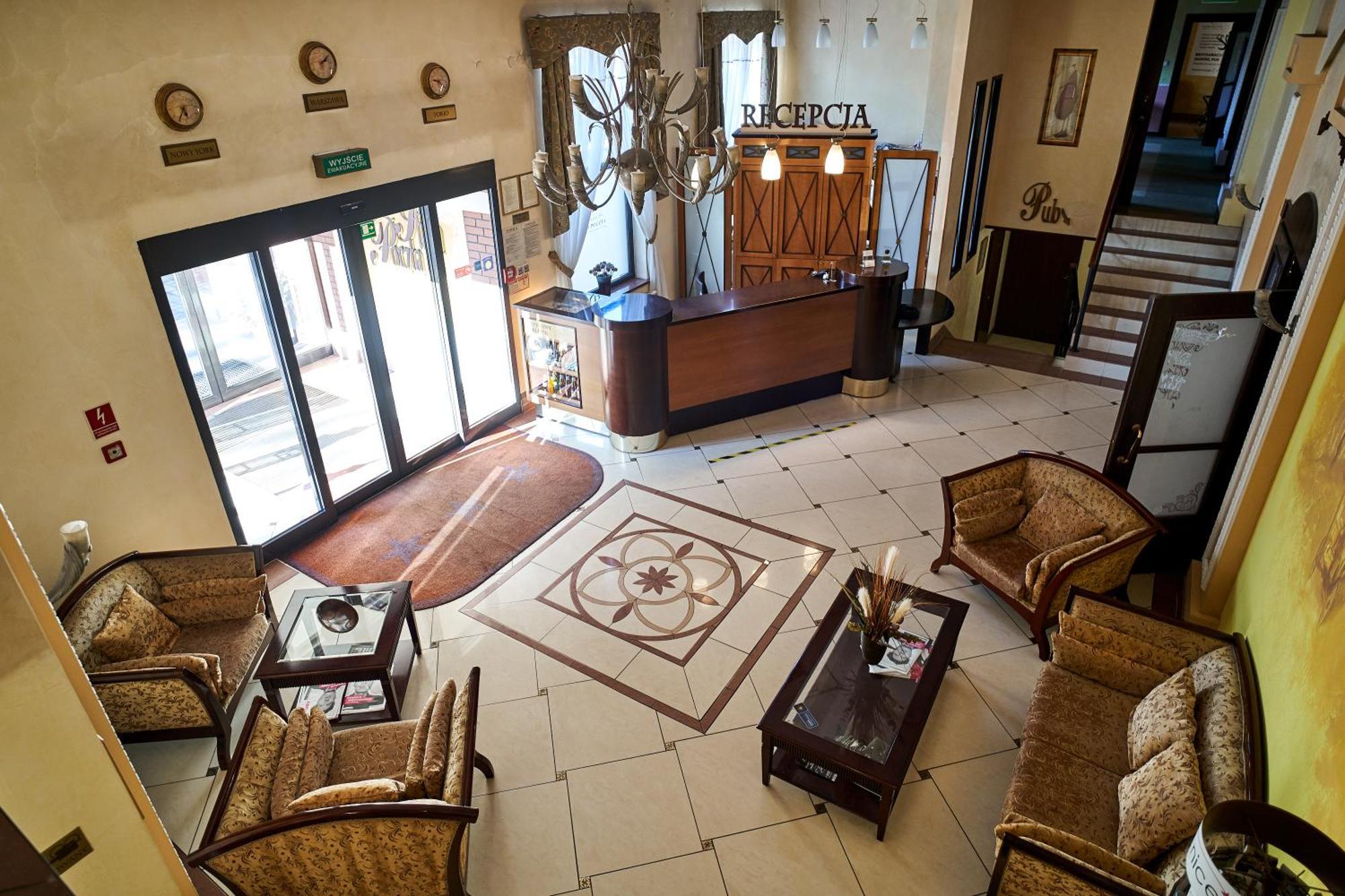 Hotel Stara Poczta Тихи Екстер'єр фото