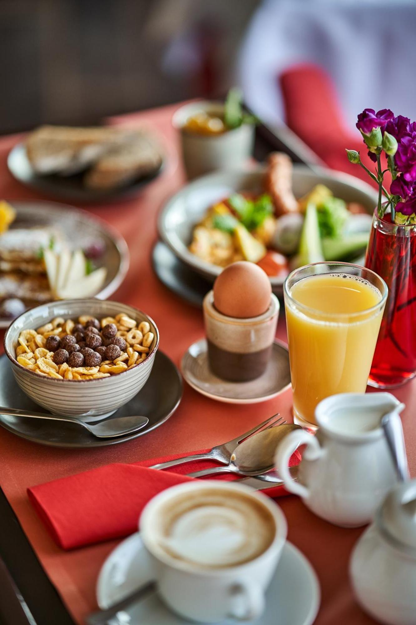 Hotel Stara Poczta Тихи Екстер'єр фото