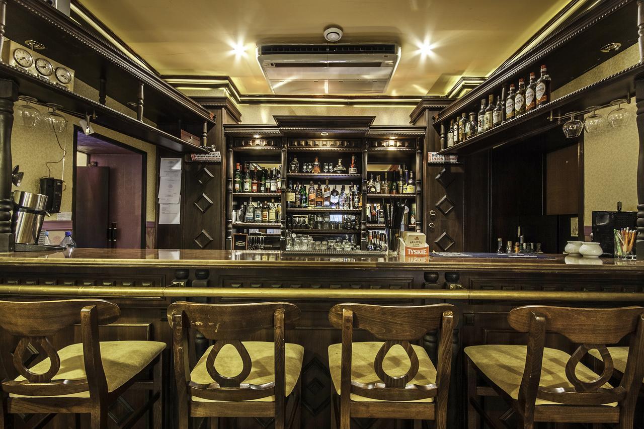 Hotel Stara Poczta Тихи Екстер'єр фото