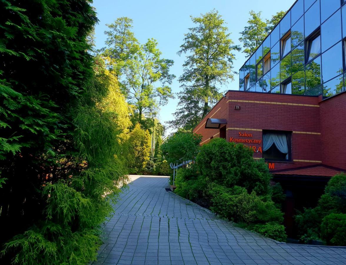 Hotel Stara Poczta Тихи Екстер'єр фото