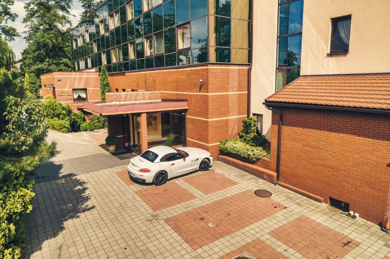 Hotel Stara Poczta Тихи Екстер'єр фото